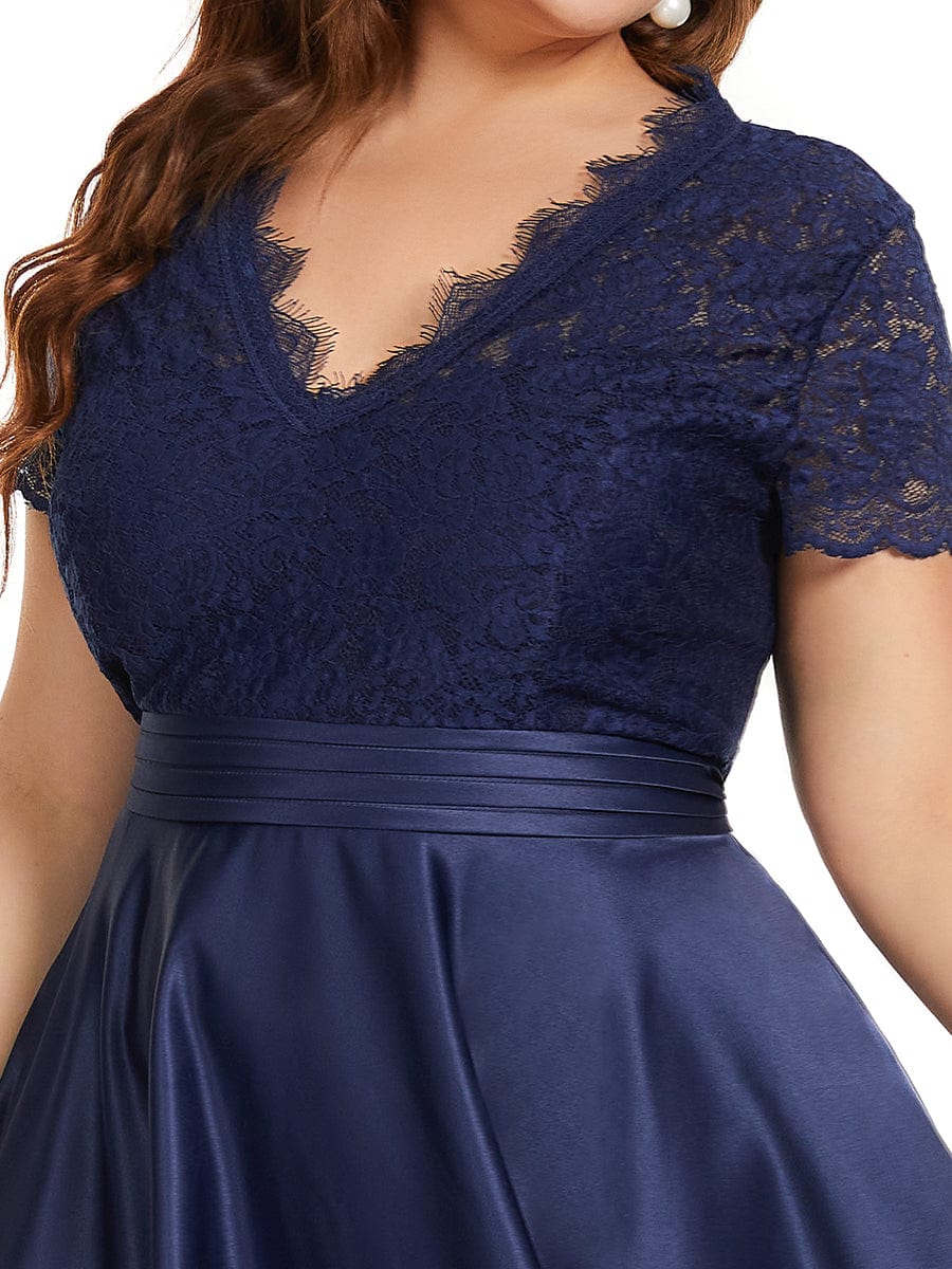 Elegantes Midi-Abendkleid mit V-Ausschnitt und gestickter Blume und kurzen Ärmeln 40400 #farbe_navy blau